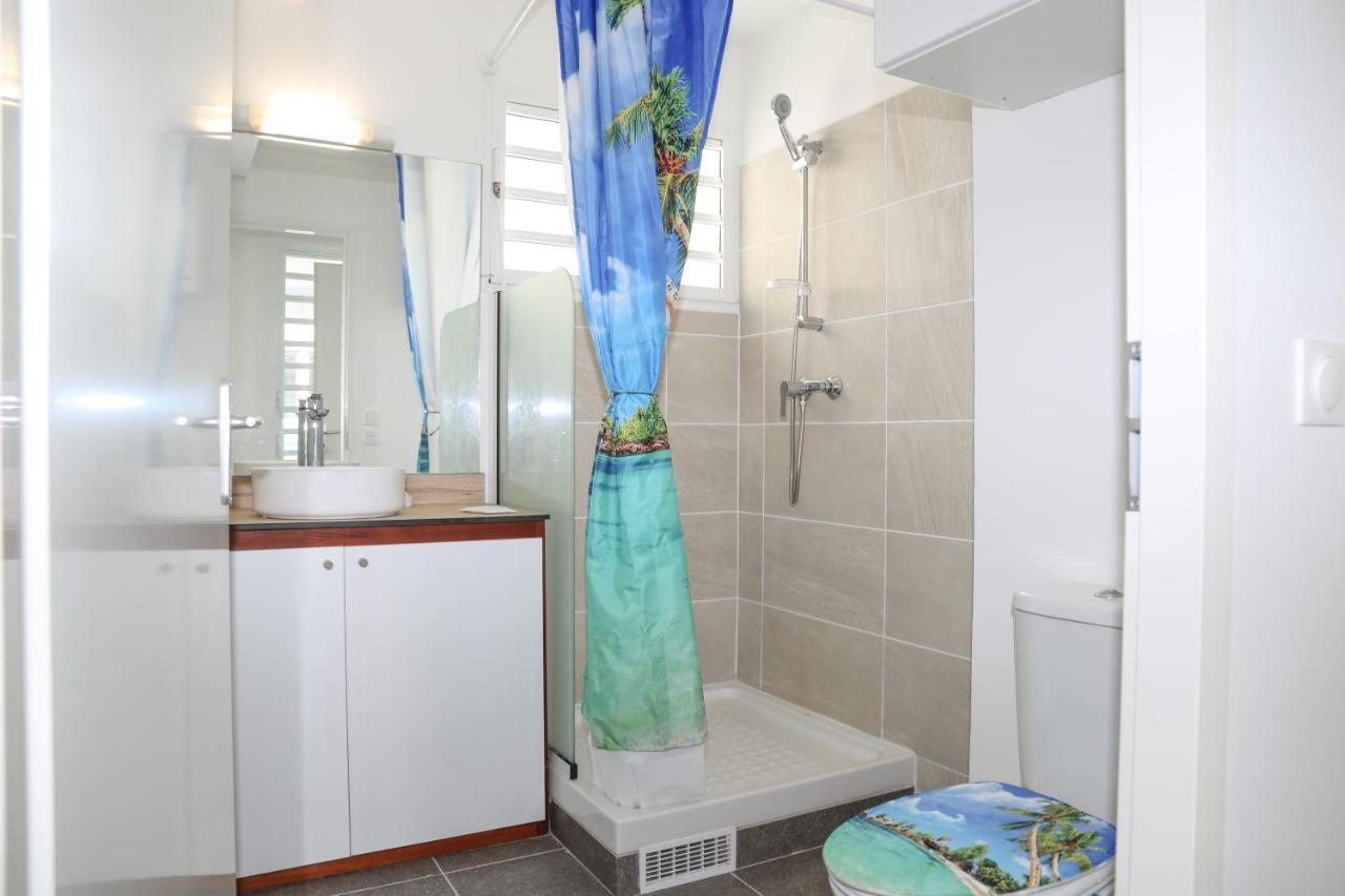Dlo Doubout Les Pieds Dans L'Eau Apartment Sainte-Anne  Exterior photo
